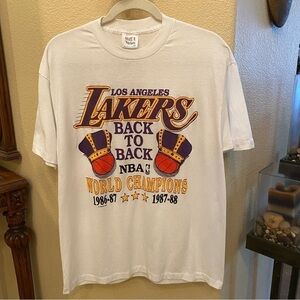 RARE* Vintage TEE JAYS Lakers NBA World Champion 1986-1988 T-Shirt-XL-Fit Small